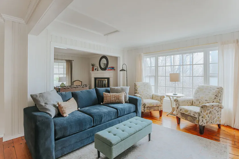 Artisan's Cottage: Woodsy+Private, Central to 151 - Image 1