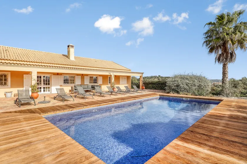 Casa de Apra by Portucasa - Image 1