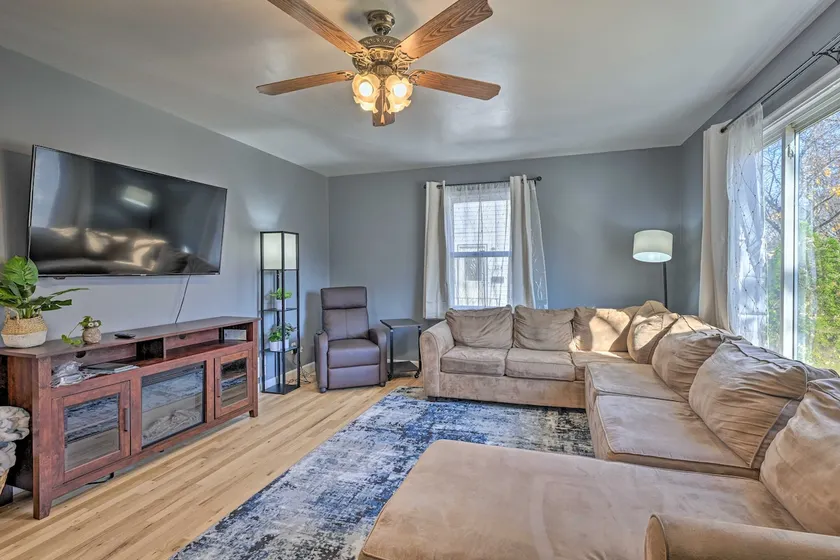 Charming Family Home ~ 4 Mi to Granite Peak! - Image 1