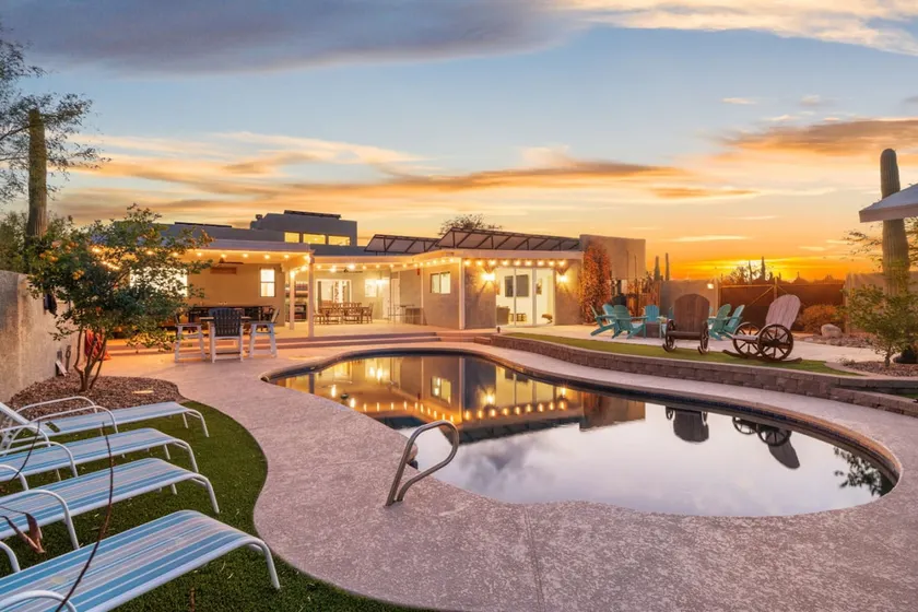 Private Luxury Gem w/ Pool & Spa near Mt. Lemmon! - Image 1
