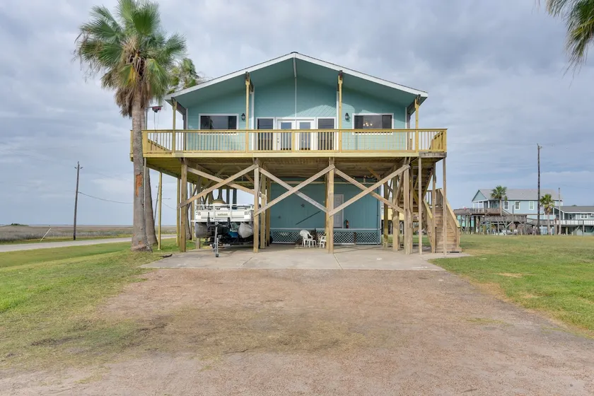 Near Boat Ramp: Home w/ Deck & Grill in Freeport - Image 1