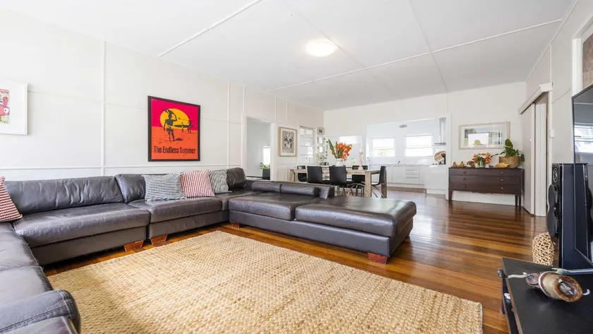 Leonards Beachshack - Lifestyle Yamba - Image 1