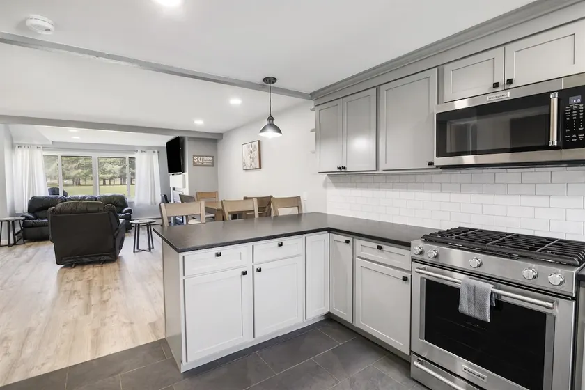 2 BR Village Green, Rec Path! Fantastic Location! - Image 1