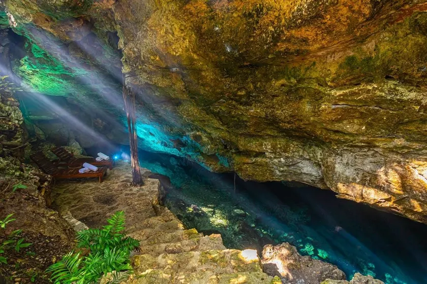 Award Winning Private Cenote Villa 10m to Beach - Image 1