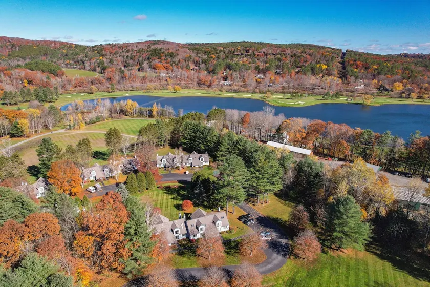 Next to Golf, Walk to Club - Lakeland Village 5B - Image 1