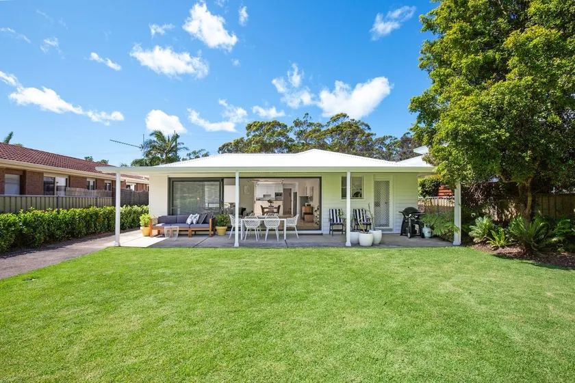 Callala Dreams - 4 Mins Walk to Beach - Image 1