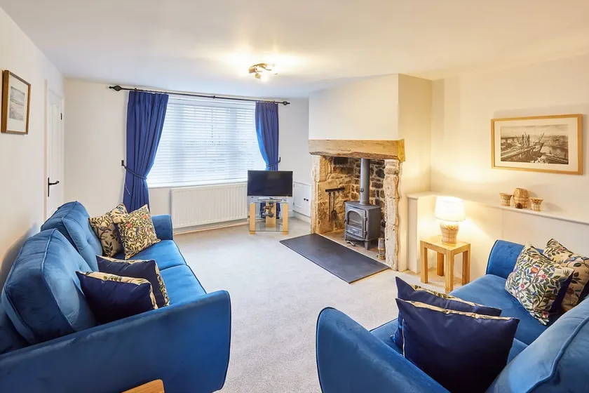 Host & Stay - Kenmore - Image 1