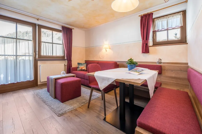 House by the bird meadow App 4 - Image 1
