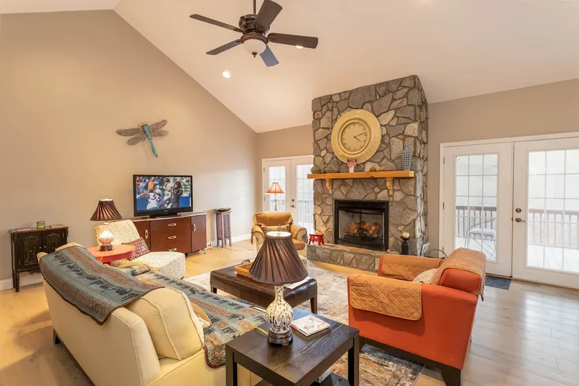 Mountain Retreat in West Jefferson - Image 1