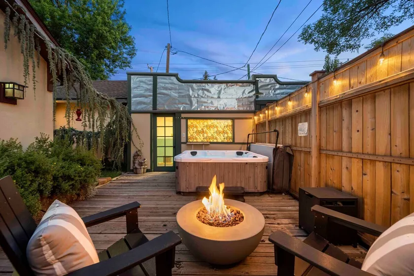 Stylish 1920s Downtown Flagstaff unit W/HotTub - Image 1