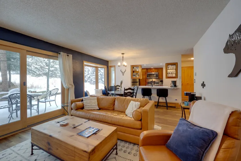 Charming Vail Condo w/ Patio & Mountain Views - Image 1