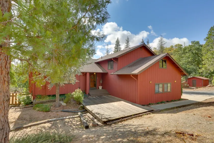 Pet-Friendly Escape w/ Game Room & Fire Pit! - Image 1