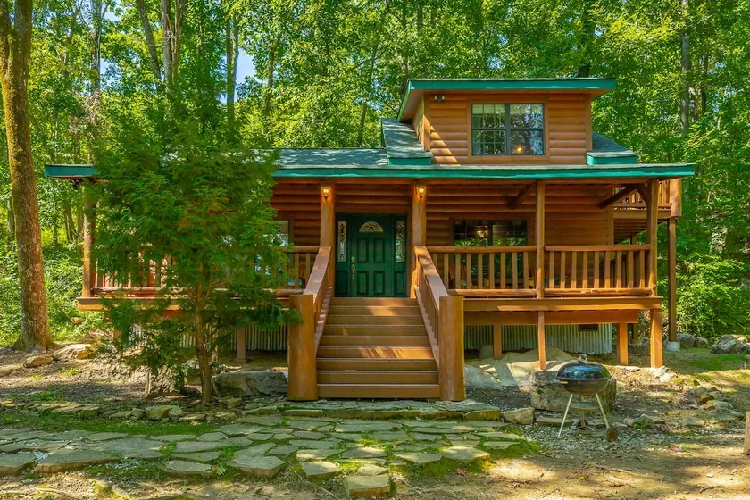 2 Hideaway Cabins | 2 Hot Tubs | Dog Friendly - Image 1