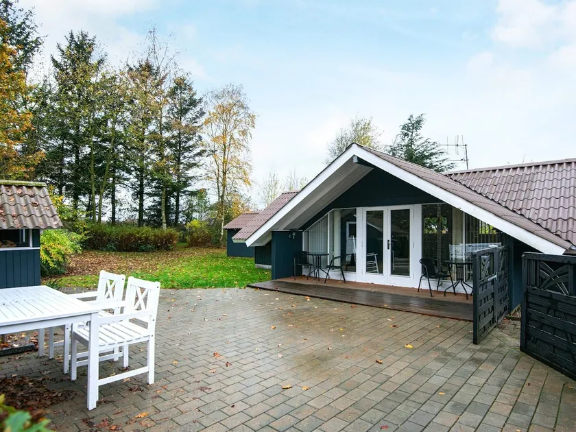7 person holiday home in Ansager-By Traum - Image 1