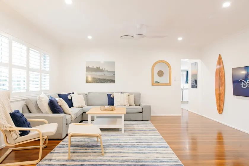 Moffat Beach Coastal Contemporary Unit A - Image 1
