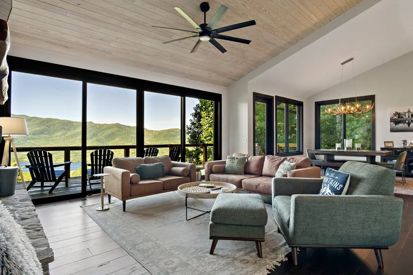 High Lake Lodge | Hot Tub & Mountain Views! - Image 1