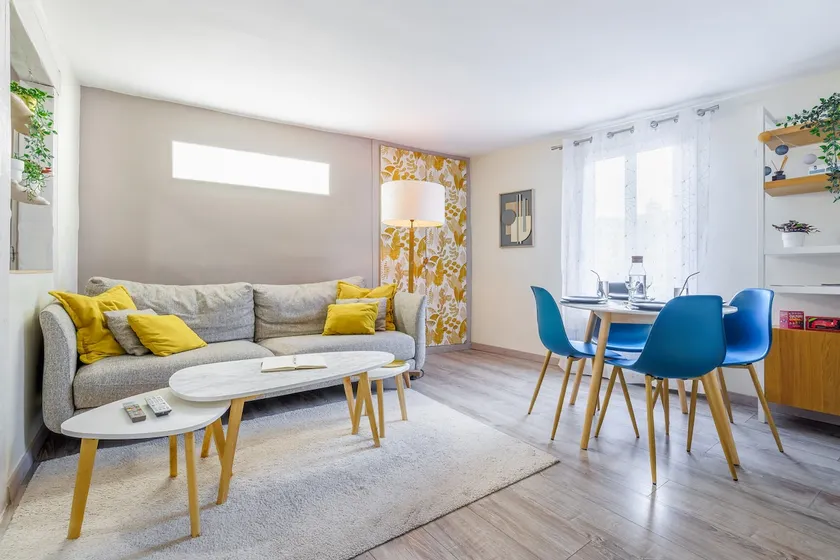 Family 2-bed apt – Compiègne center - Image 1