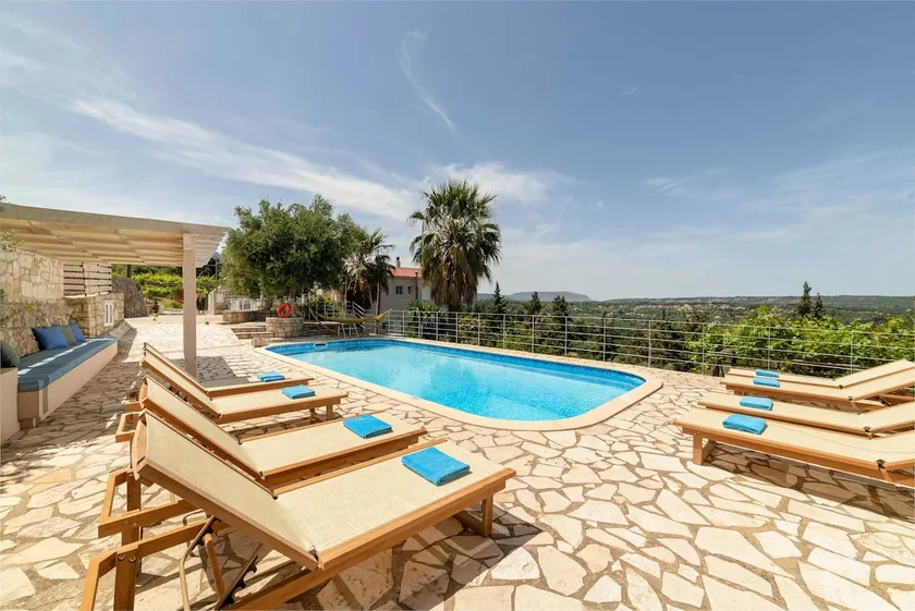 Villa Chrysallis with heated pool - Image 1