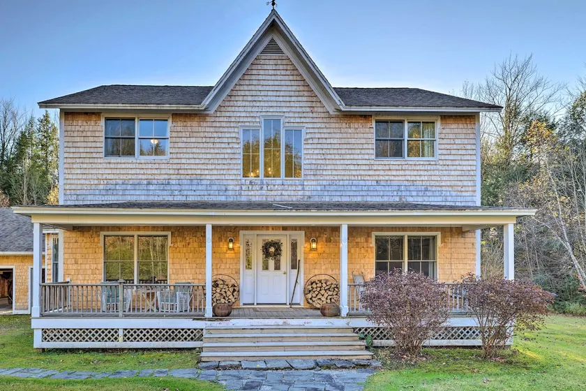 Private Home w/ Hot Tub Near Jay Peak Slopes - Image 1