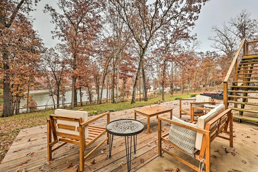 Lakefront Rogers Getaway w/ Hot Tub & Deck! - Image 1