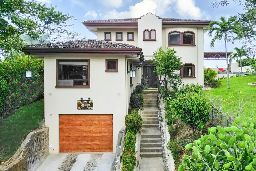 Lovely 3BR Near Beach | Pool | Balcony - Image 1