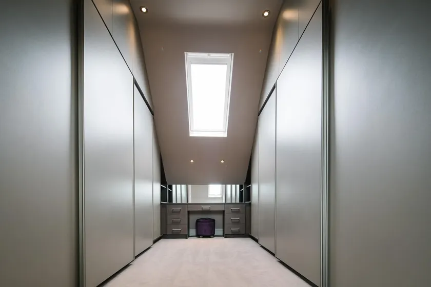 Carus House @ Carus Green - Image 1