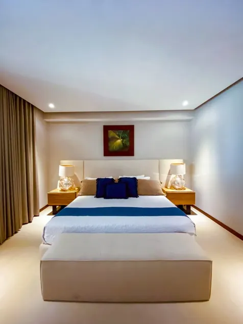Spectacular Ocean front 5BR condo in Bolongo - Image 1