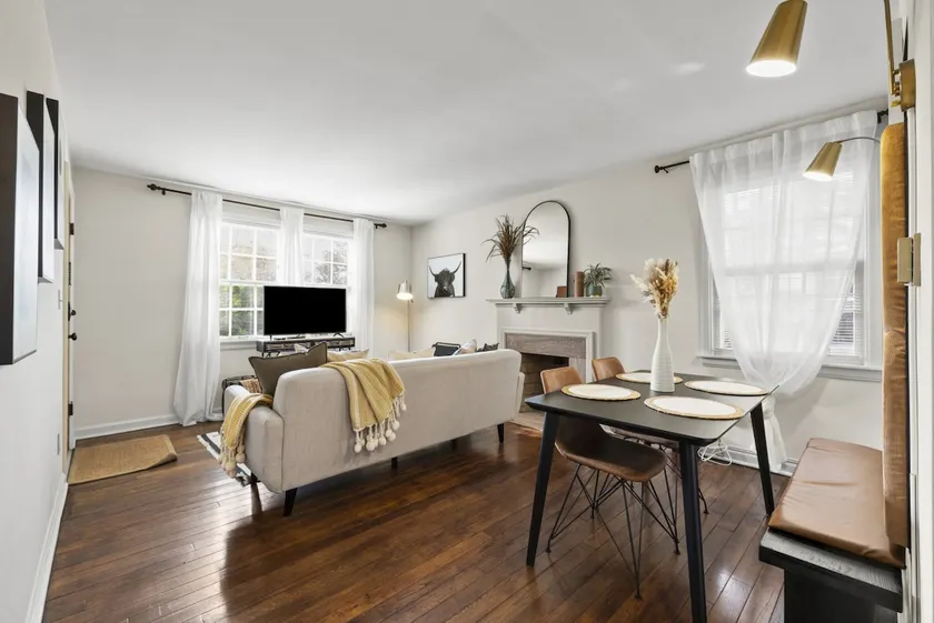 Chic 1BR Near OSU • Work-Friendly - Image 1