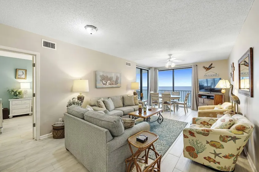 Romar place 802 - Image 1