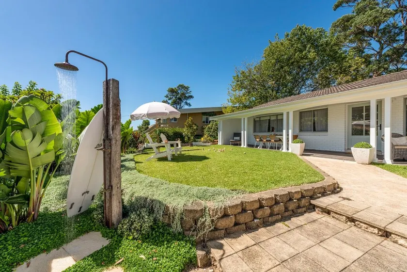 Coast House Mollymook - Image 1