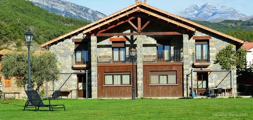 House Superior 6 sleeps - Image 1