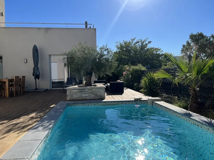 Sète, modern 4-star villa with pool - Image 1