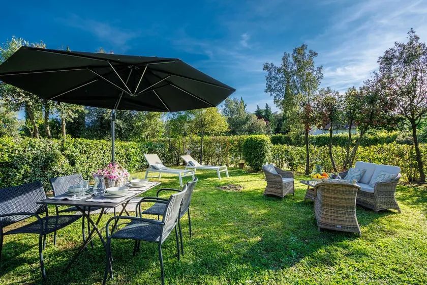 Pietro Farmhouse Apartment in Wine Resort in Lucca - Image 1