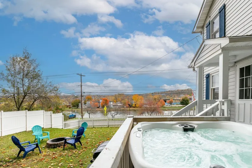 Hot Tub | River Views | Explore Ithaca | Fire Pit - Image 1