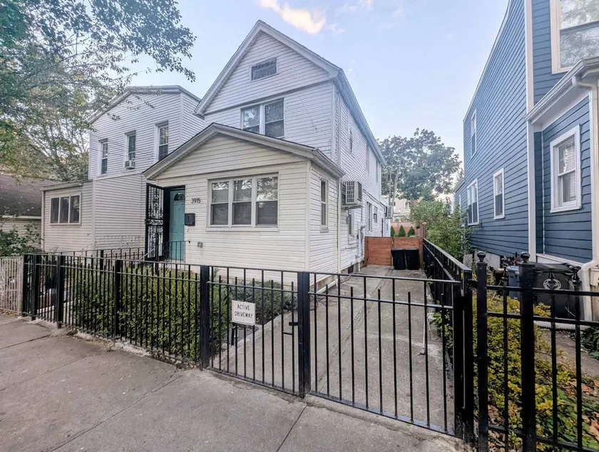 Close to NYC! Relaxing Quiet Studio in Woodside - Image 1