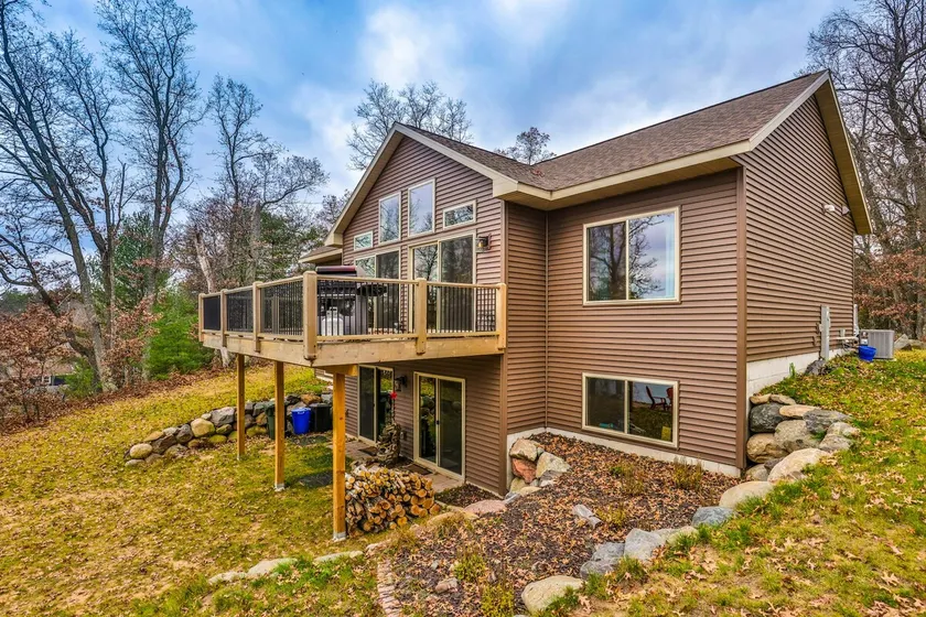 Recreational lakefront home with private dock, tra - Image 1