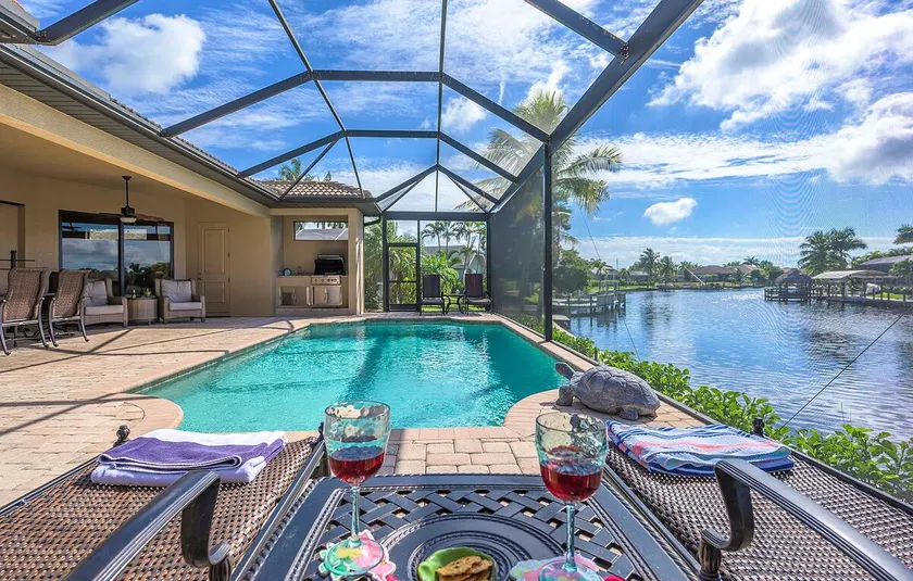 SW Cape Coral | Accès au Golfe | Magnifique maison avec cuisine extérieure - Image 1