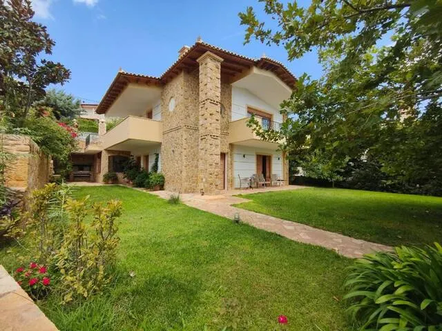 Platanus Gardenhouse - Image 1
