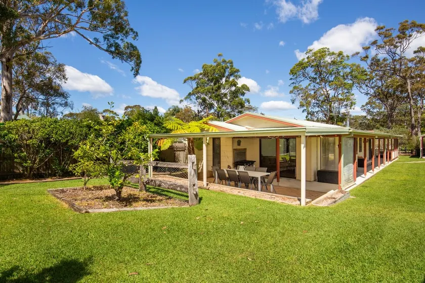 Callala Calm Pet Friendly 5 Mins Walk to Beach - Image 1
