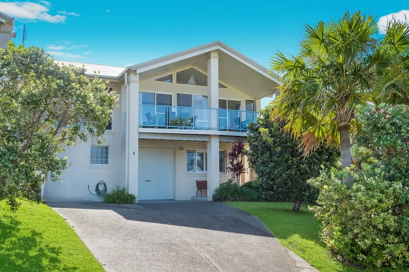 Breakers 2 213 East Street - Image 1