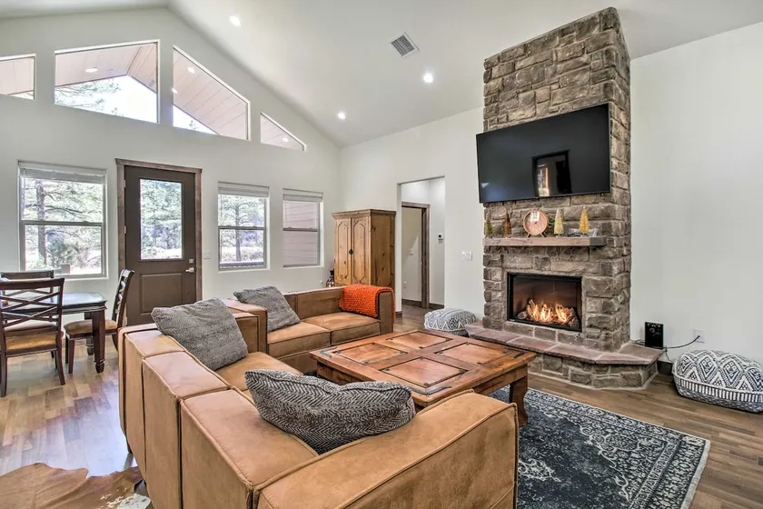 Pet-Friendly Show Low Cabin: Near Hiking! - Image 1