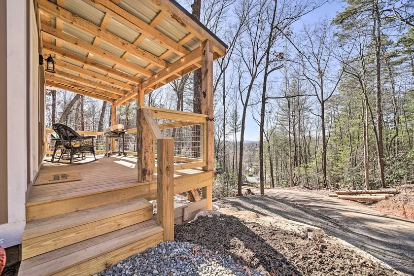 Modern Cabin w/ Fire Pit < 3 Mi to Trails! - Image 1