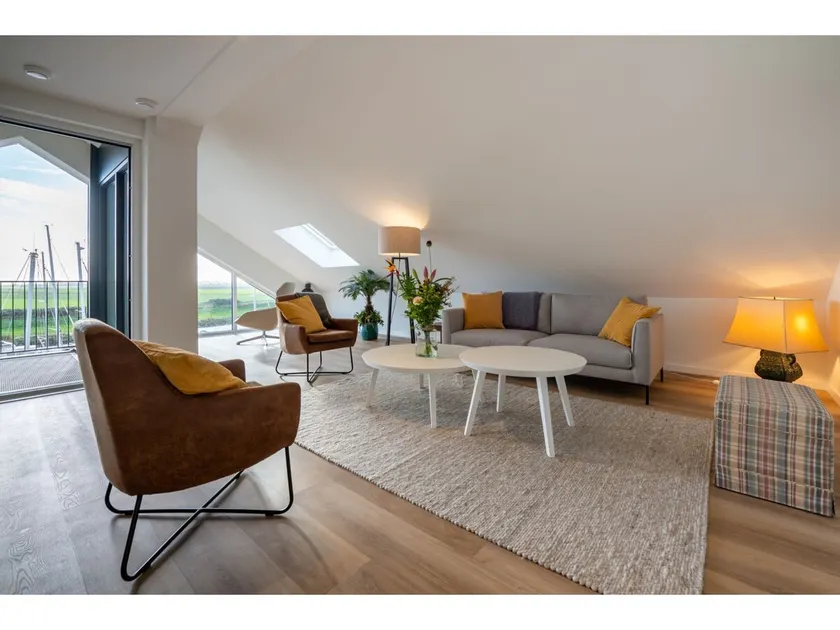 Breathtaking Penthouse Views - Image 1