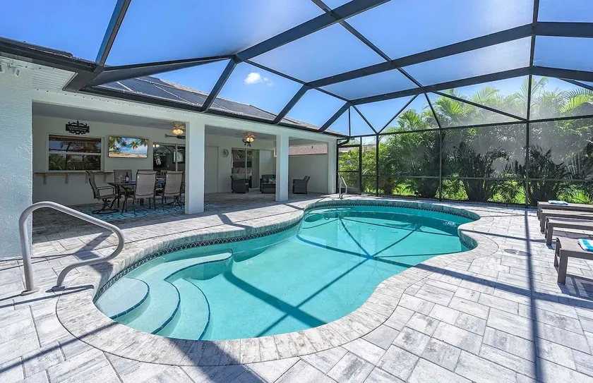 Cape Haven - Southern Facing Pool Area - Image 1