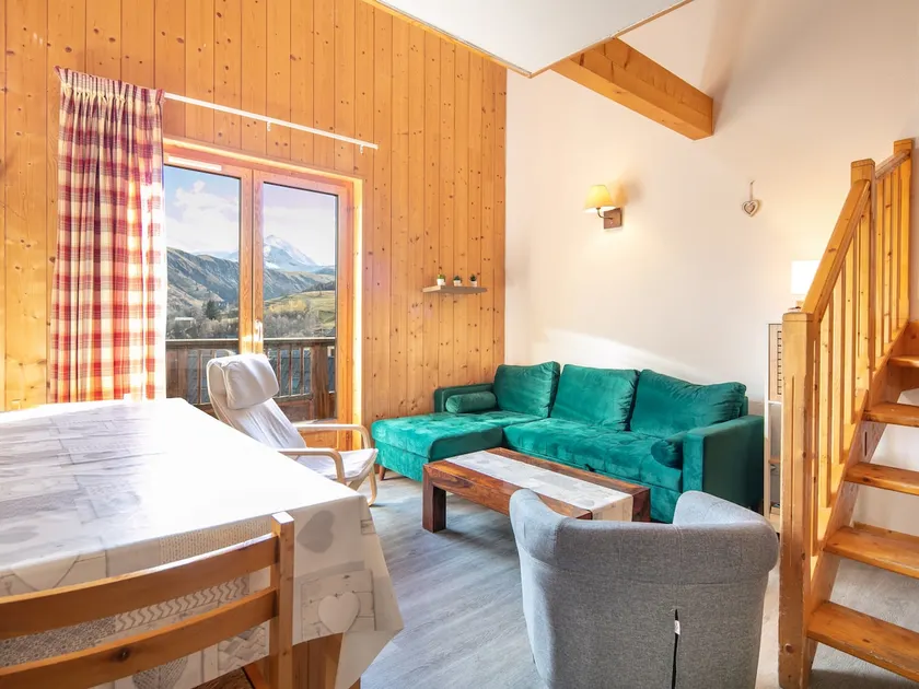 Bright apt 4/6 ppl, near the ski station, balcony - Image 1
