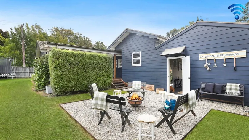 Amber Cottage – Stay 3 Pay 2 - Image 1