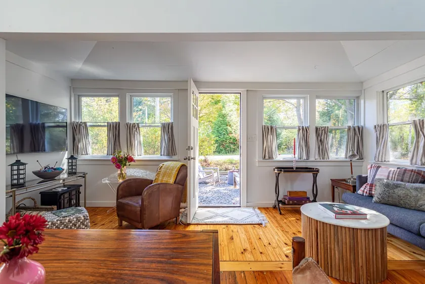 Charming Cottage Retreat in Rosendale - Image 1