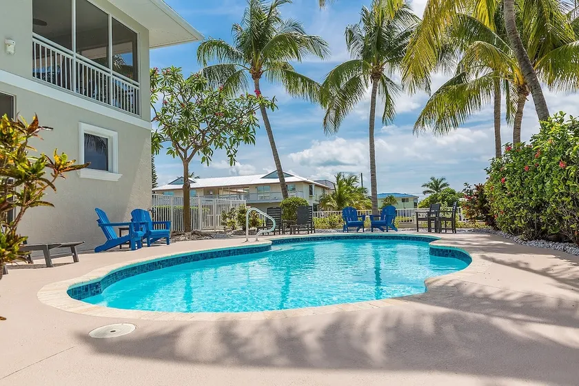 Sombrero Beach Beauty- Luxury Waterfront Pool Home, 50` Dock - Image 1