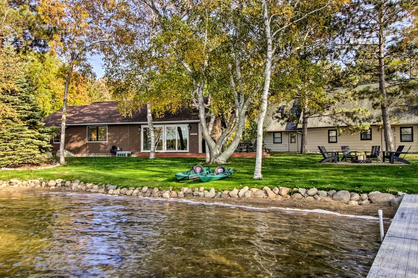 Pelican Lake Getaway on Stunning Peninsula! - Image 1