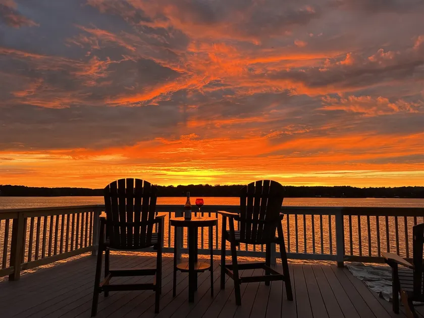 Wake N Lake - Image 1